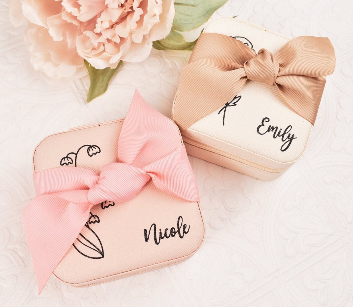 Personalized Jewelry Box Bridesmaid Jewelry Box Bridesmaid Gift Maid of Honor Personalized Gift for Women Travel Jewelry Bridesmaid Proposal