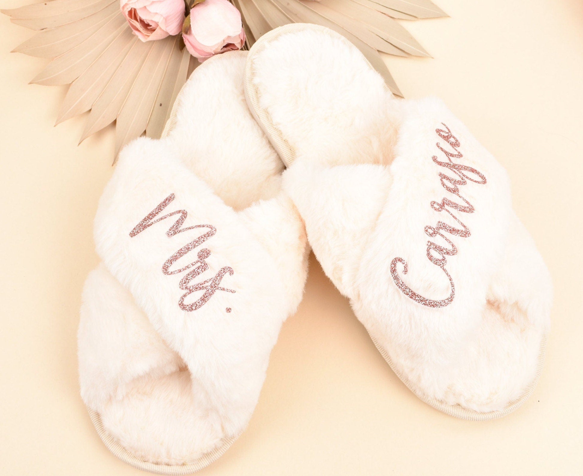 Mrs Bride Slippers for Wedding Bridal Slippers Custom Gift for Bride to Be Personalized Wedding Gift for Bride Honeymoon Gift Fluffy Slipper